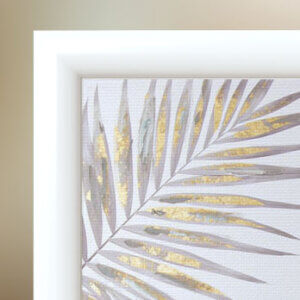 Уголок узкой белой рамки