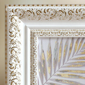 Уголок белой рамки с золотым узором